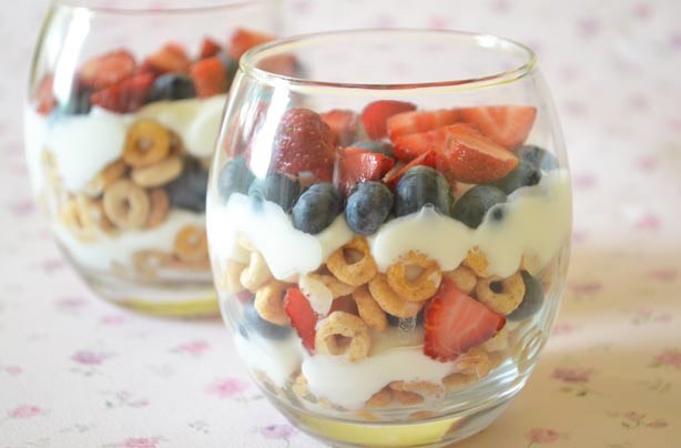 American Fruit and Cheerios Breakfast Layers Breakfast