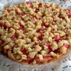 American Faster Rhubarb Cake with Streusel Appetizer