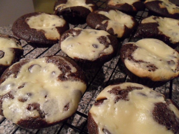 Australian Cream Cheese and Chocolate Muffin Cakes Dessert