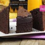 American Mega Chocolate Cake in Ten Minutes Dessert