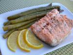 American Salmon and Asparagus in Foil Appetizer