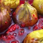 Figs Cooked with Raspberry Syrup recipe