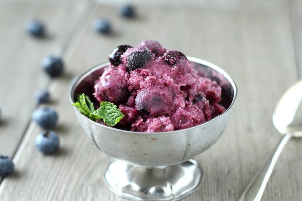 American Lowfat Berry Blue Frozen Dessert Dessert