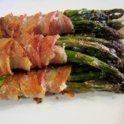 British Asparagus with Bacon from the Oven BBQ Grill