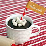 American Tori Spelling Shares a Hot Chocolate Play Dough Recipe Dessert
