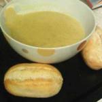 American Creamy Soup of Potatoes and Leeks Appetizer