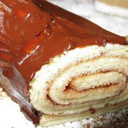 Brazilian Cake Trunk Dessert