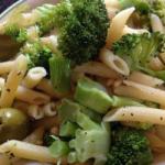 Fried Noodles with Broccoli Olives and Pine Nuts recipe