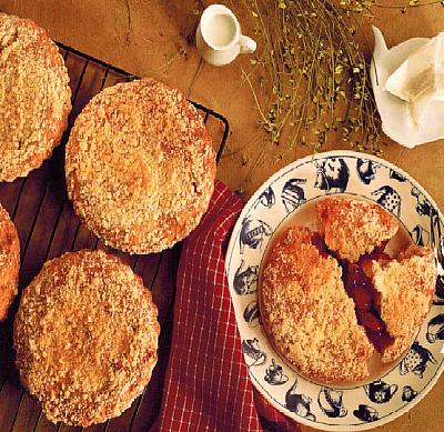 American Cherry Crumble Cakes Dessert