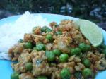 American Chicken Curry With Peas and Coriander Dinner