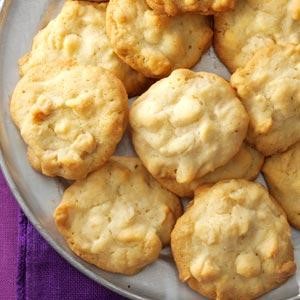 Canadian White Chocolate Macadamia Cookies 2 Dessert