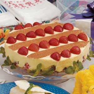 Canadian White Chocolate Strawberry Torte Dessert