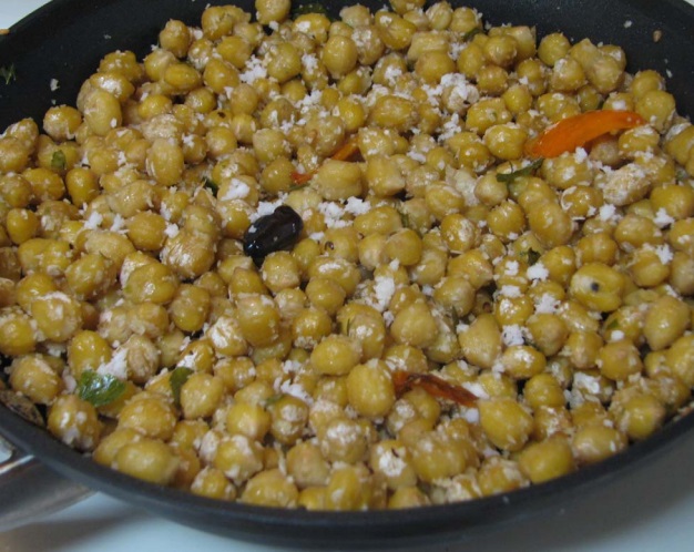 Pakistani Chickpea Relish Appetizer