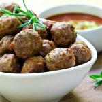 Moroccan Meatballs and Tomato Sauce Appetizer