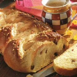 Canadian Yeast Leavened Bread with Raisins Dessert