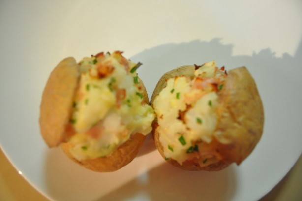 American Cheesy Baked Beans in Baked Potatoes Dinner