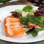 Grilled Salmon with Ensalda Rocket and Pera recipe