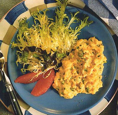 Canadian Quick and Creamy Scrambled Eggs Breakfast