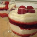 American Easy of White Chocolate Mousse and Raspberries Dessert