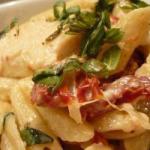 Noodles with Sauce of Champignones recipe