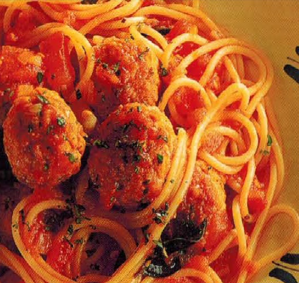 American Spaghetti With Chicken Meatballs Dinner