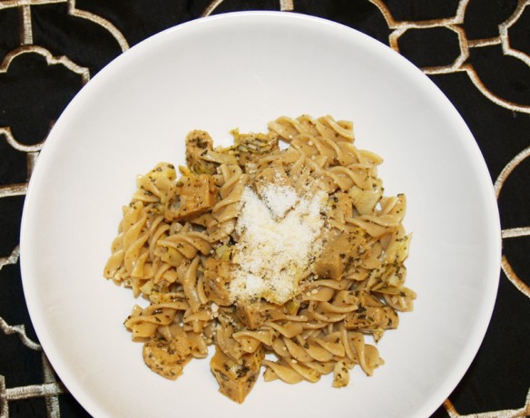 British Fettuccini With Artichoke Seitan and Sundried Tomato Dinner