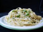 Chilean Spaghetti With Garlic Olive Oil and Chile Pepper Simple Appetizer