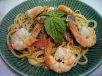 American Linguine With Shrimp and Tomatoes Dinner