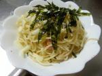 American Tarako Spaghetti salted Cod Fish Roe Pesto With Pasta Dinner