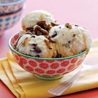 Canadian Praline Pecan Ice Cream Dessert