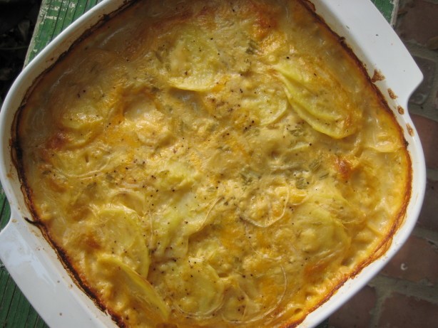 American Cheesy Scalloped Potatoes 15 Dinner