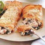 British Crepes Filled the Oven with Spinach and Ham Appetizer