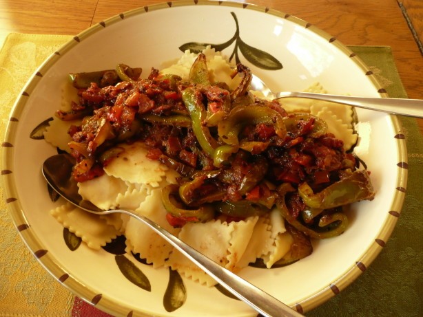 American Ravioli With Garlic Peppers and Tomatoes Appetizer