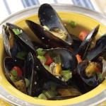 French Steamed Mussels with Peppers Appetizer