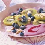 American Salad of Kiwis and Blueberries Cream to the Framboise BBQ Grill