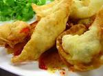 American Chicken and Goat Cheese Wontons Appetizer