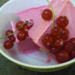 American Fast Ice to the Red Currant Dessert
