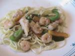 American Pasta with Chicken and Shrimp Appetizer