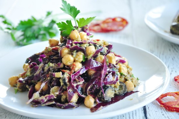 Australian Chickpea Avocado and Sundried Tomato Salad Appetizer