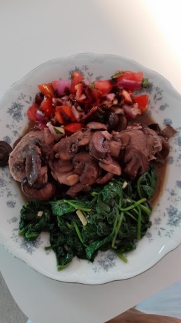 American Pork Tenderloin with Merlot Mushrooms Dinner