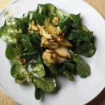 Australian Field Salad with Apples and Walnuts Appetizer
