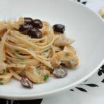 American Tagliolini Pasta with Mushrooms and Olives Appetizer