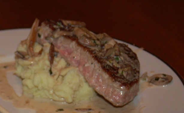 American Tuna or Fish or Chicken With Ginger Shiitake Cream Sauce Appetizer