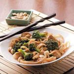 American Stirfried Chicken and Rice Noodles Appetizer