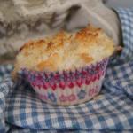 American Muffins of Coconut and White Chocolate Dessert