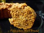 American Oldfashioned Pumpkin Nut Loaf Bread Appetizer