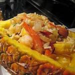 Thai Rice to the Pineapple and Seafood Appetizer