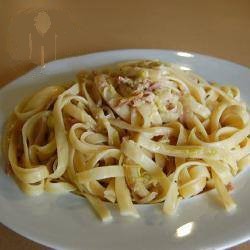 American Pasta with Ham and Porem in Cream Sauce Dinner