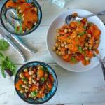 American Crispy Salad with Carrots and Chickpeas Appetizer