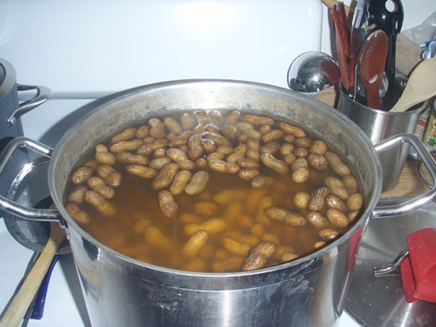 American Green Jumbo Boiled Peanuts Appetizer